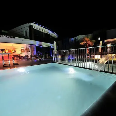 Yahsi's Yahsi Aparts * Bodrum